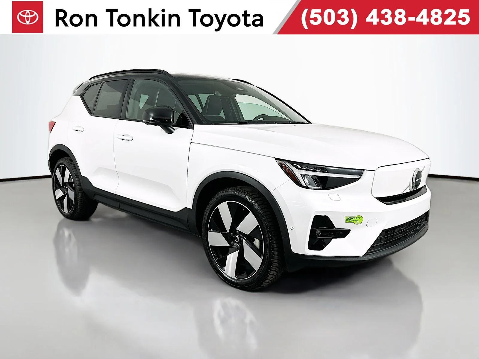 Used 2023 Crystal White Volvo Ultimate image 1