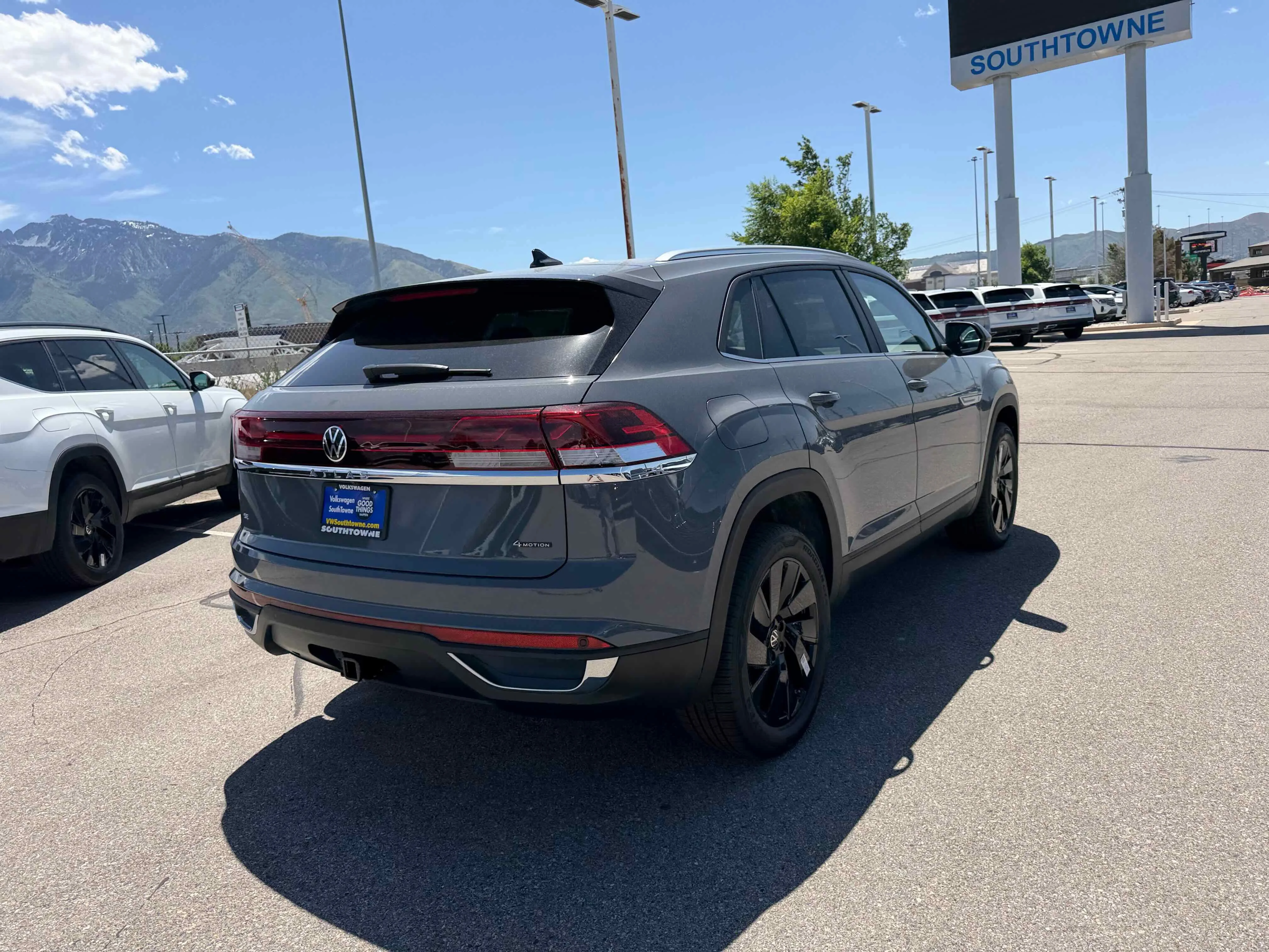 New 2026 Gray Volkswagen 2.0T SE w/Technology image 5