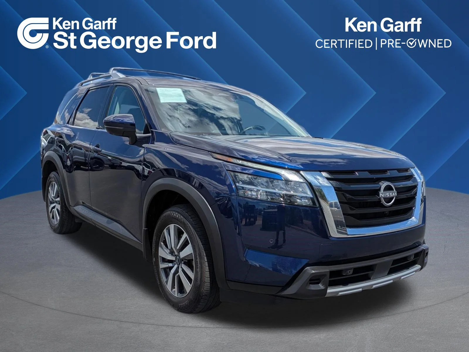 2024 Nissan Pathfinder SL 4WD's photo