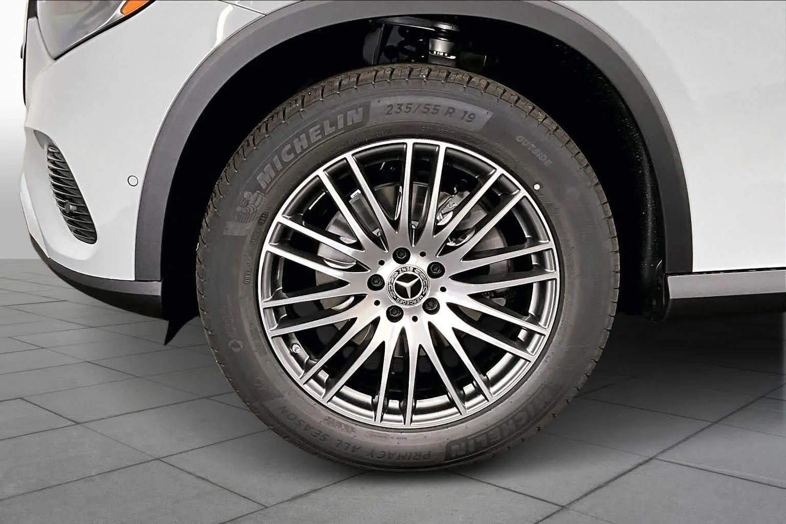 New 2026 MANUFAKTUR Alpine Grey Mercedes-Benz GLC 300 image 16
