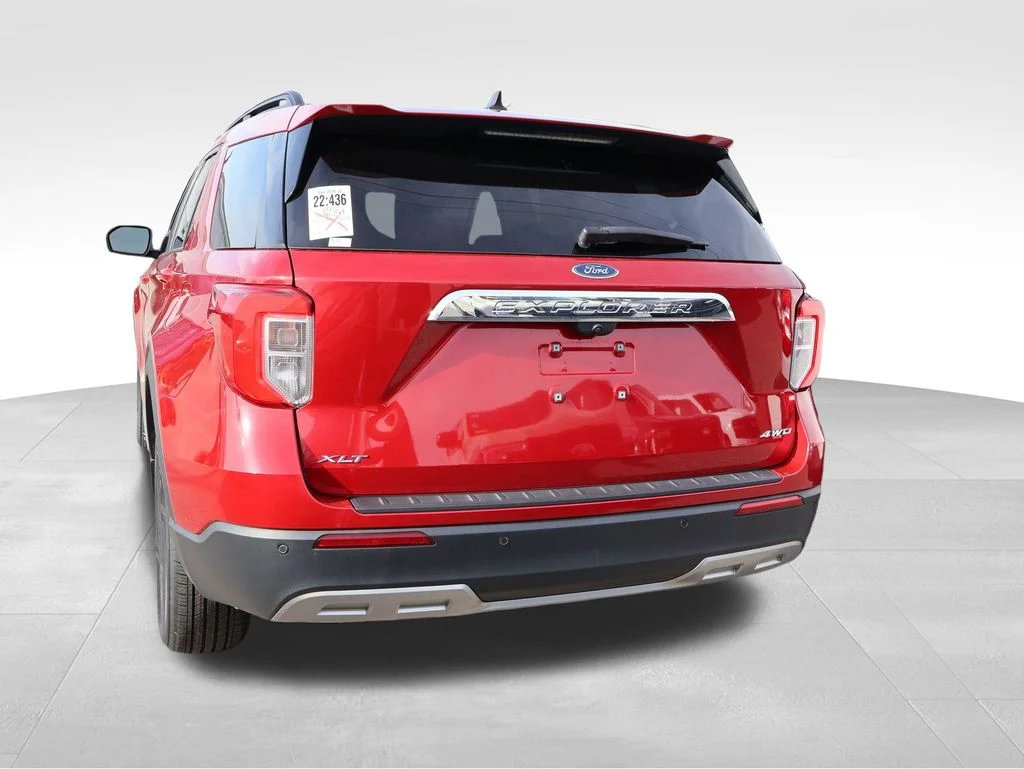 Certified Used 2022 Red Metallic Ford XLT image 18