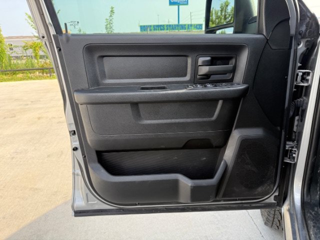 Used 2024 Billet Silver Metallic Clearcoat Ram Tradesman image 18