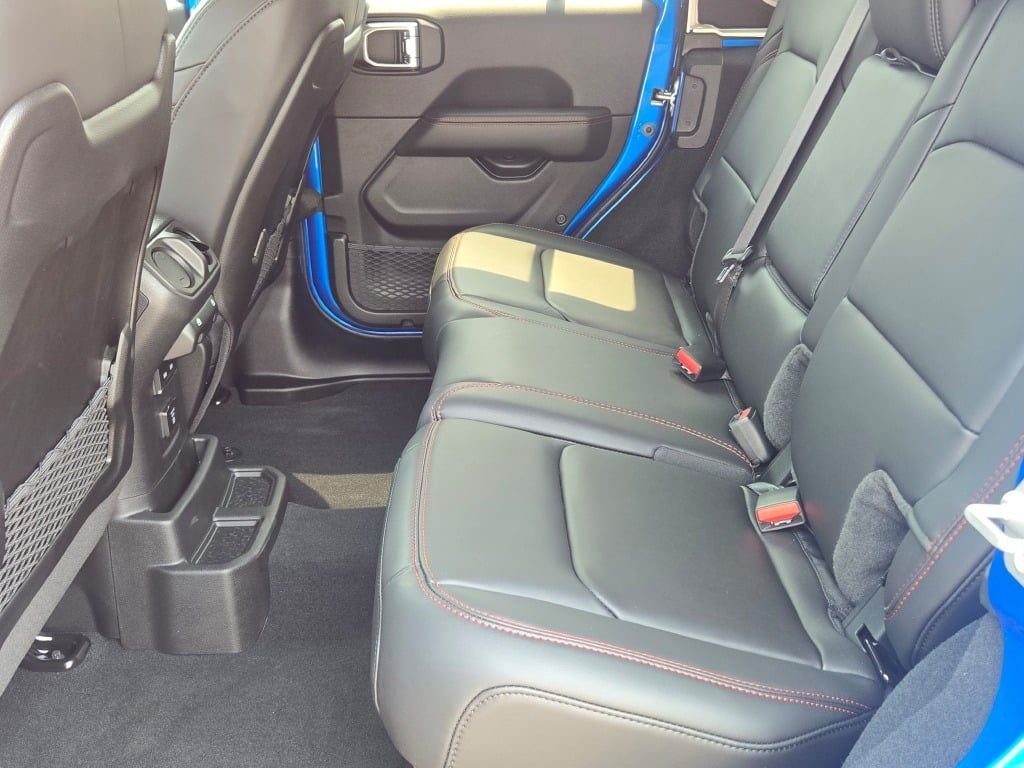 New 2026 Hydro Blue Pearlcoat Jeep Rubicon X image 20