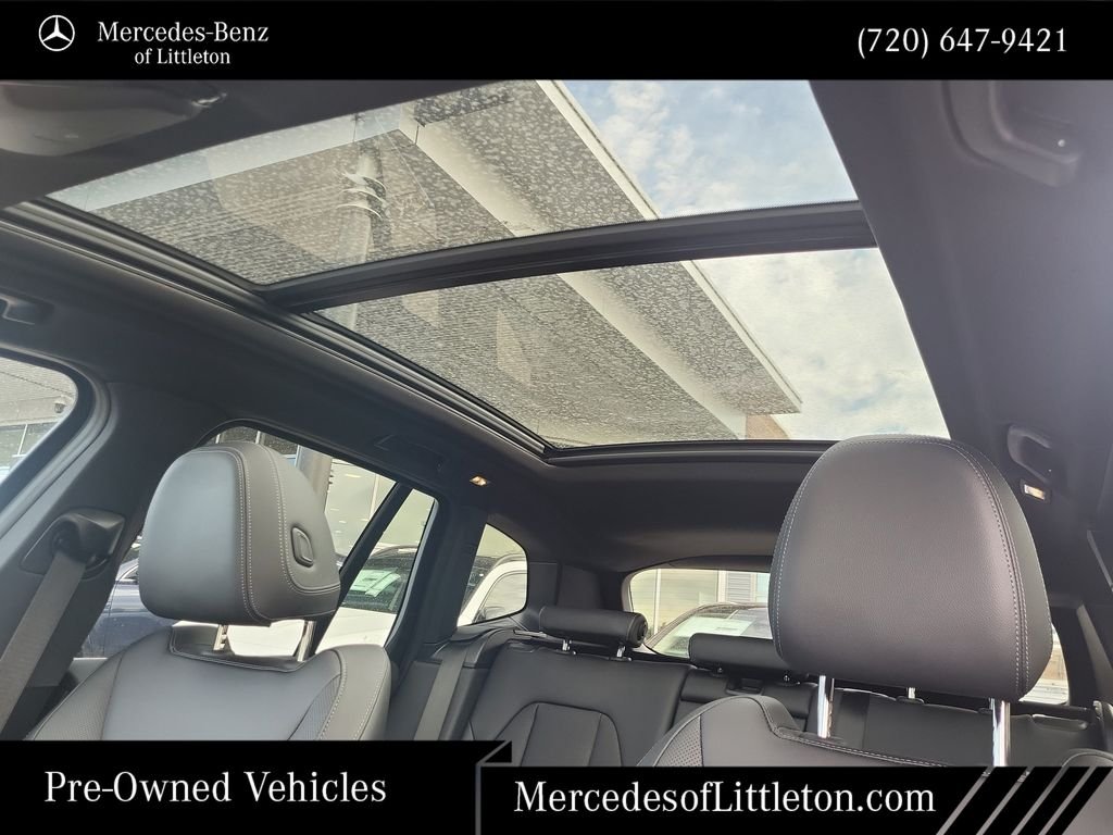 Used 2022 White BMW sDrive30i image 29
