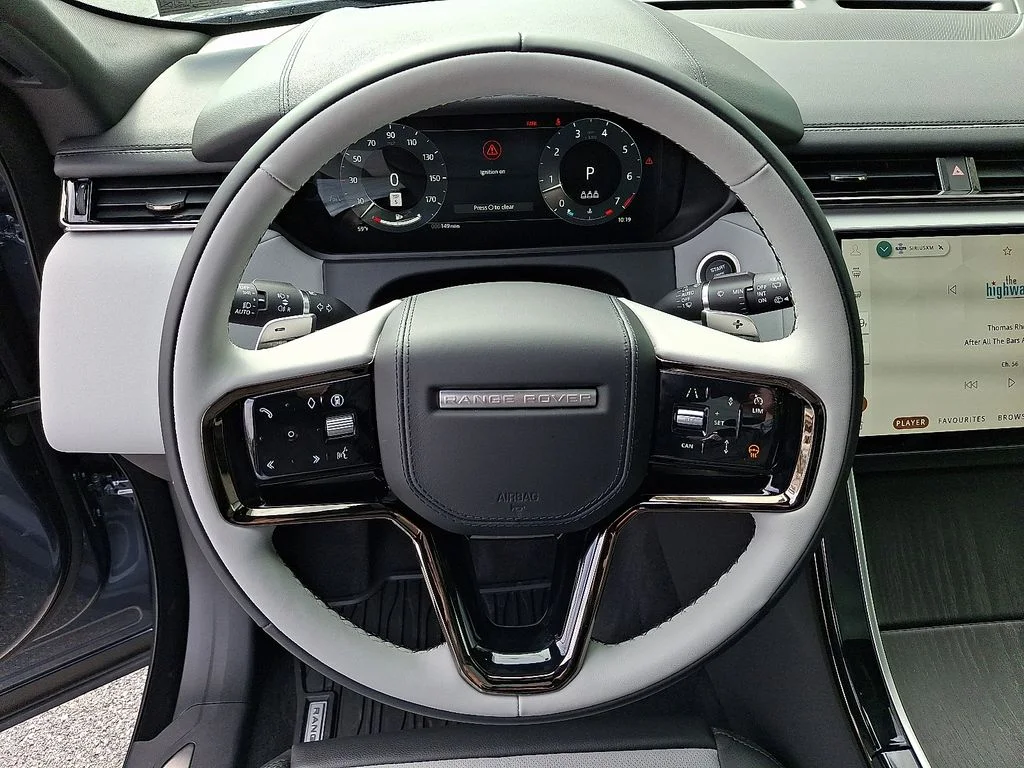 New 2026 Varesine Blue Land Rover Dynamic SE image 11