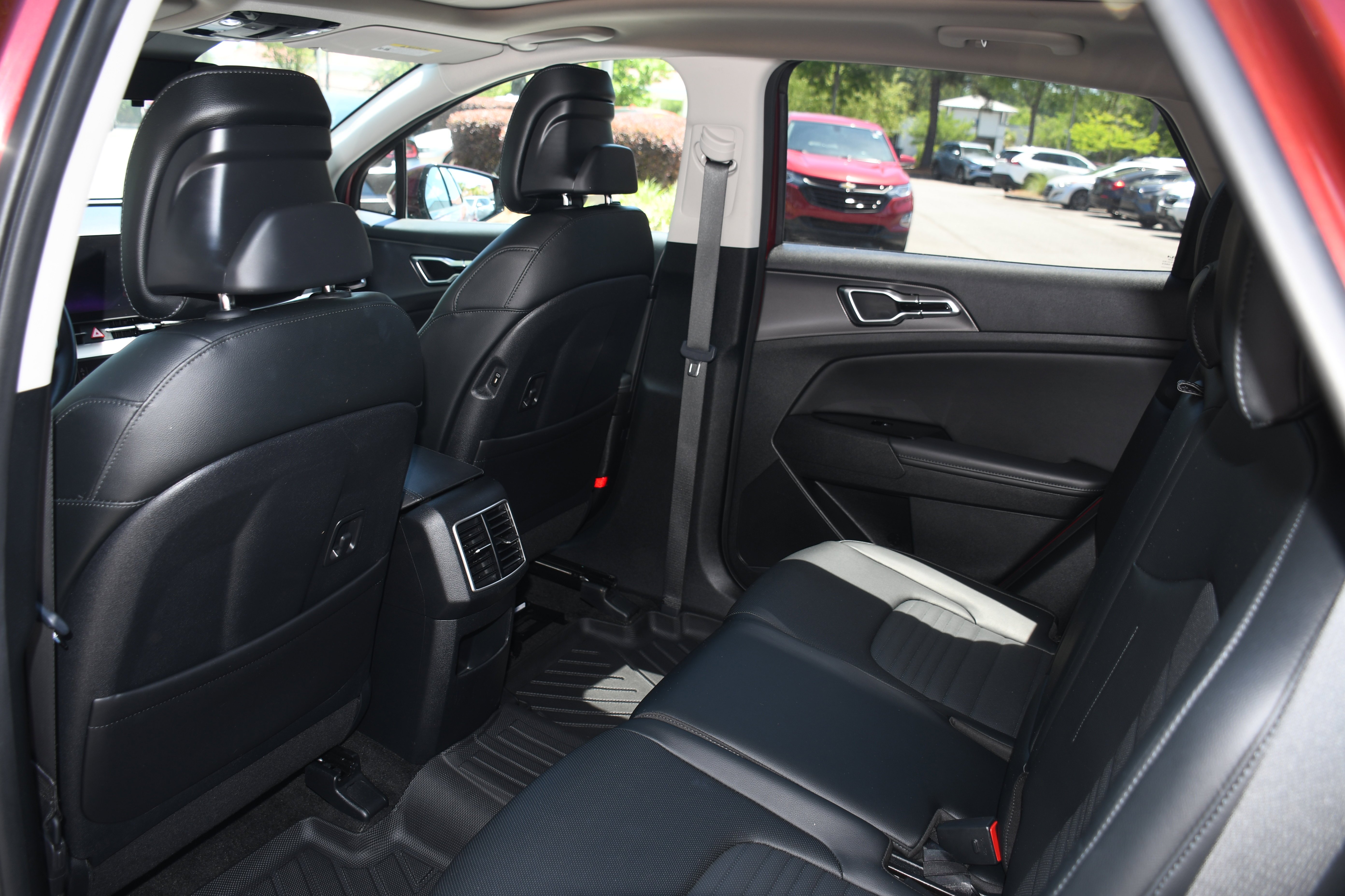 Used 2023 Red Kia SX-Prestige image 17