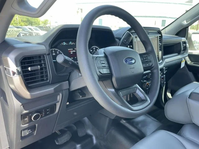 New 2026 Oxford White Ford XL image 16