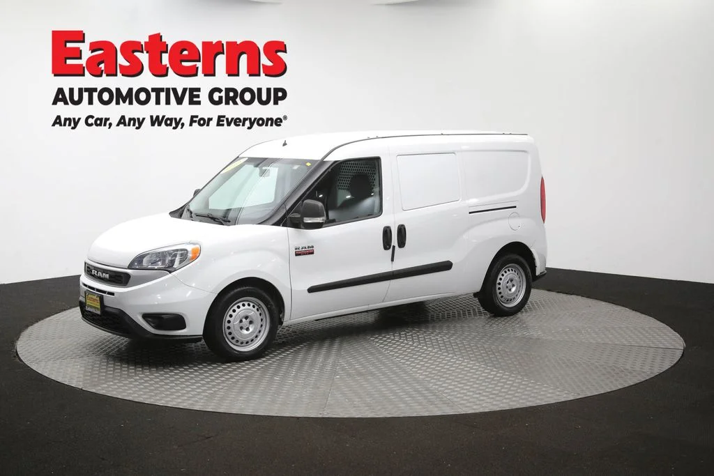 Used 2022 White Ram Base image 57