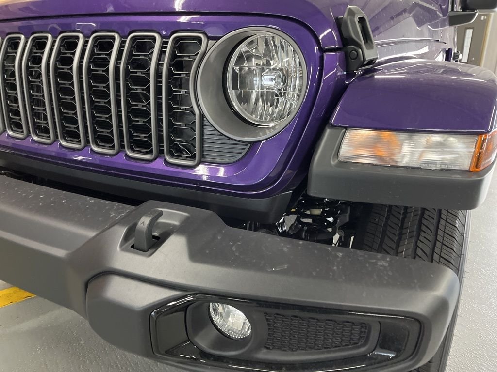 New 2026 Reign Jeep Sport S image 11