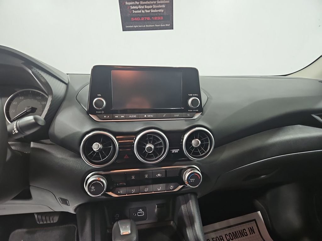 Certified Used 2025 Gun Metallic Nissan S image 20