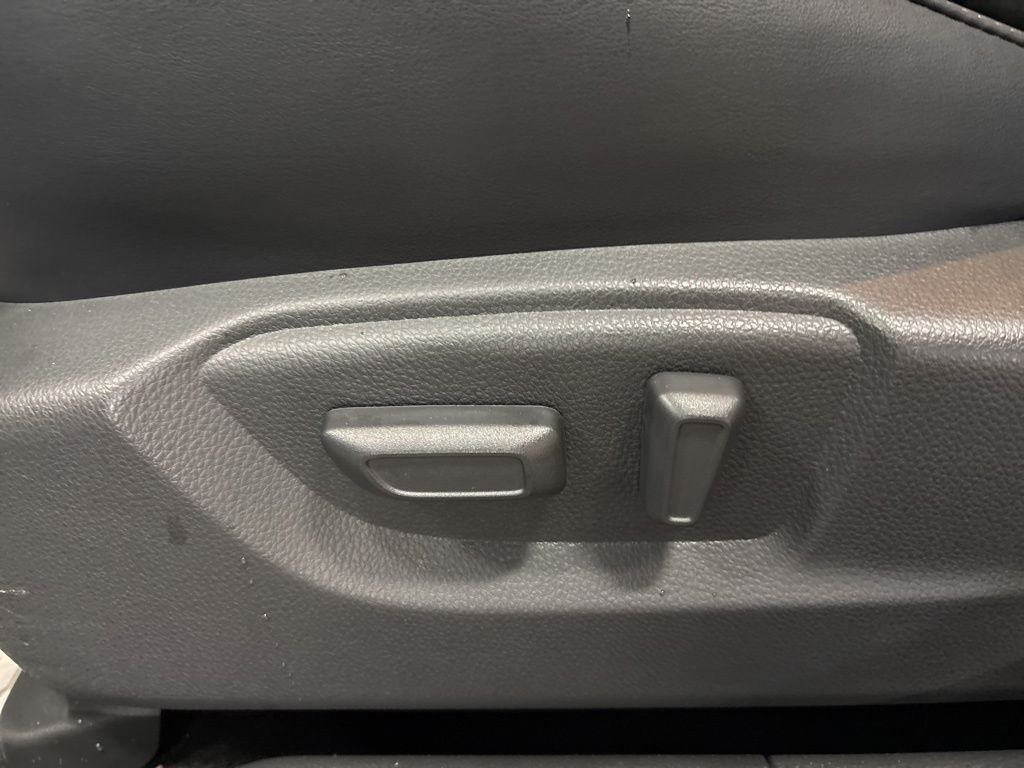 2024 Mitsubishi Eclipse Cross SE - Photo 16