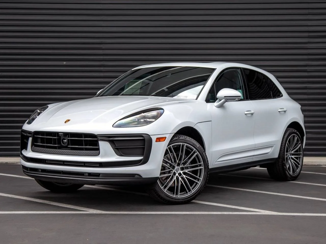 New 2026 Porsche Macan AWD 4D Sport Utility