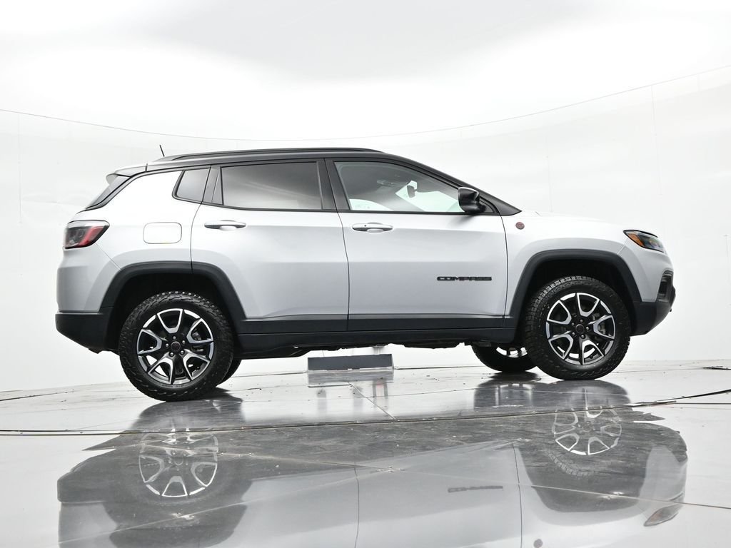 2025 Jeep Compass Trailhawk - Photo 23