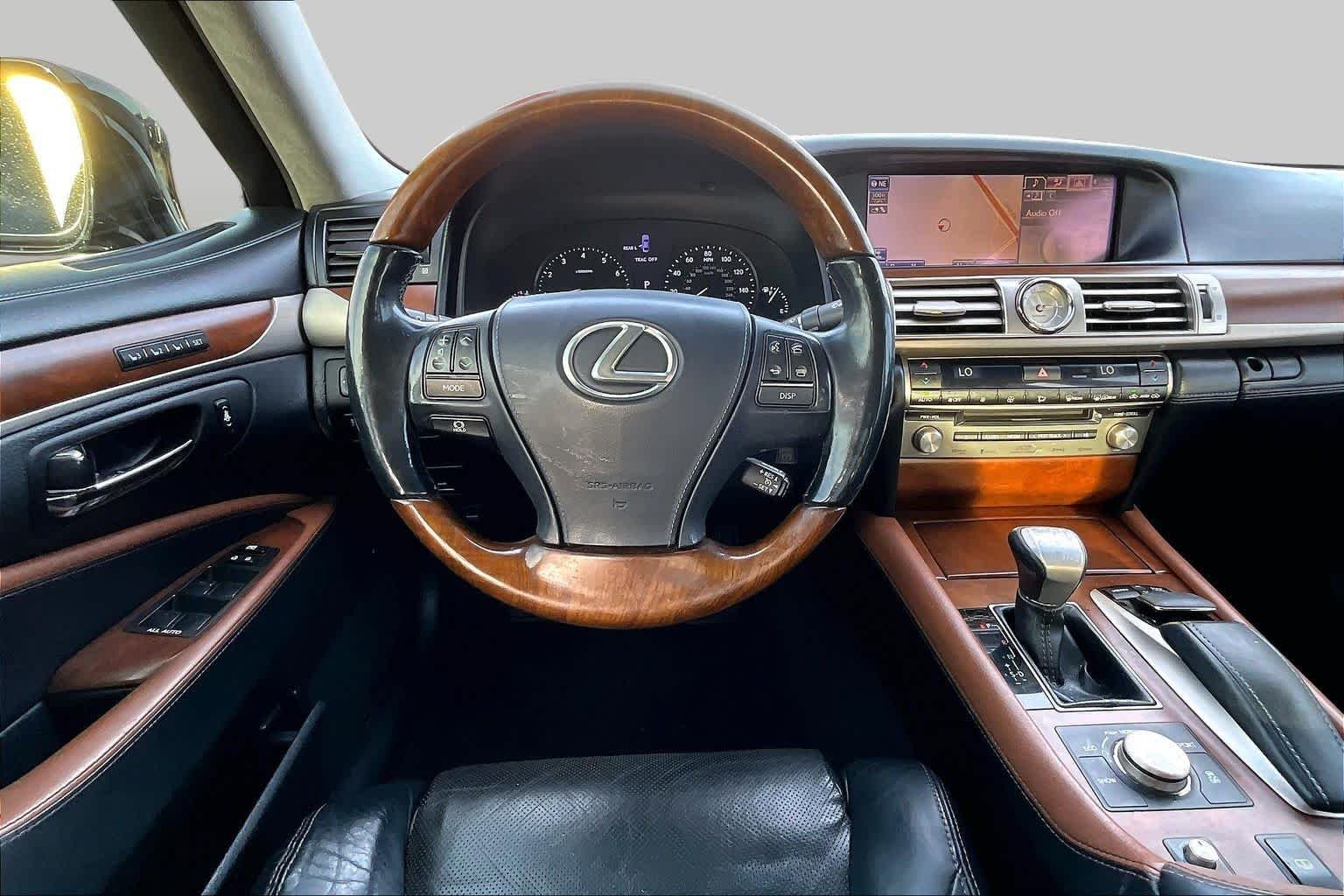 Certified Used 2013 Obsidian Lexus L image 5