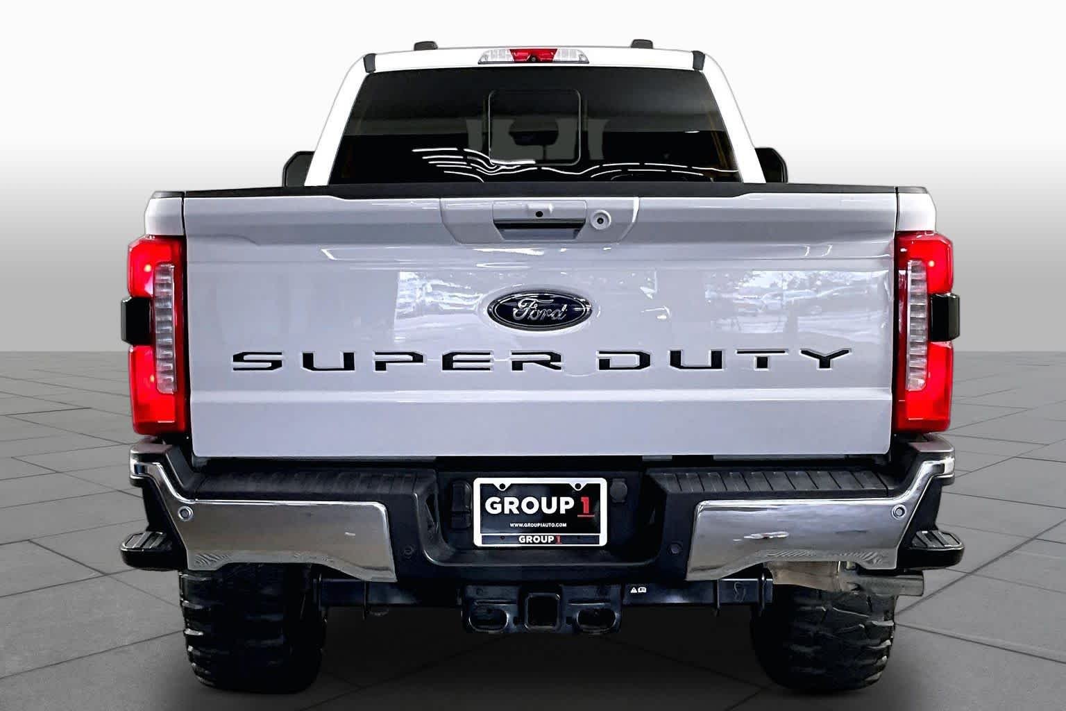 Pre-Owned 2023 Ford Super Duty F-350 SRW Pickup LARIAT