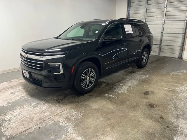 Used 2025 Mosaic Black Metallic Chevrolet LT image 3