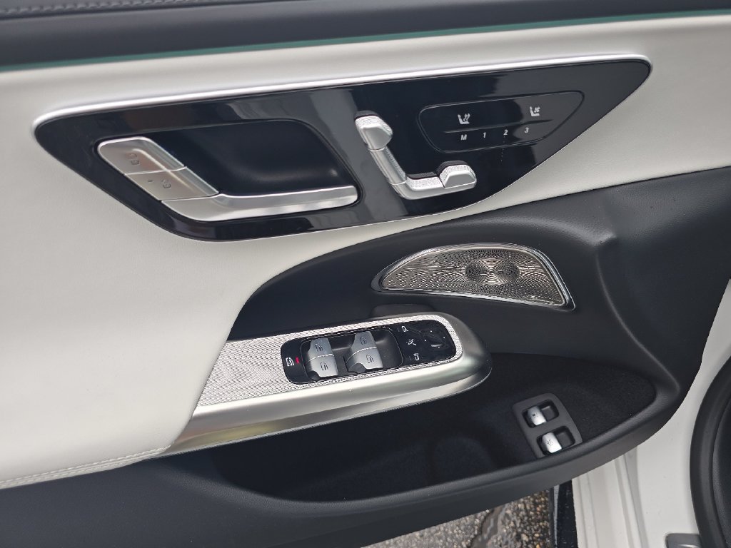New 2027 White Mercedes-Benz E 53 AMG® image 36