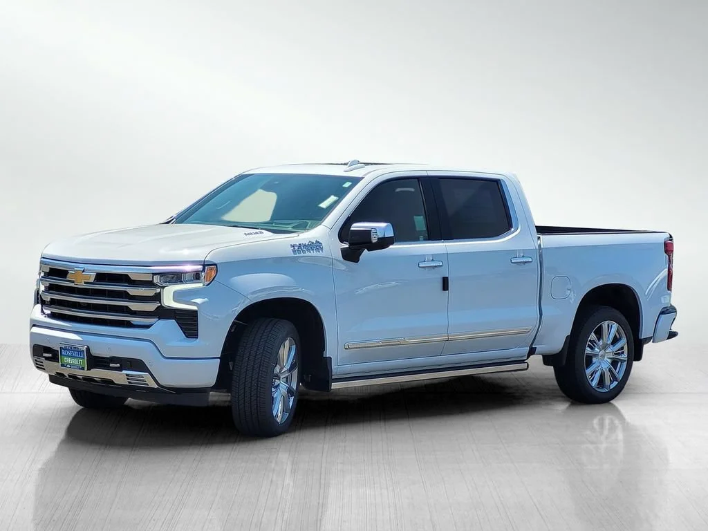 New 2026 Polar White Tricoat Chevrolet High Country image 4