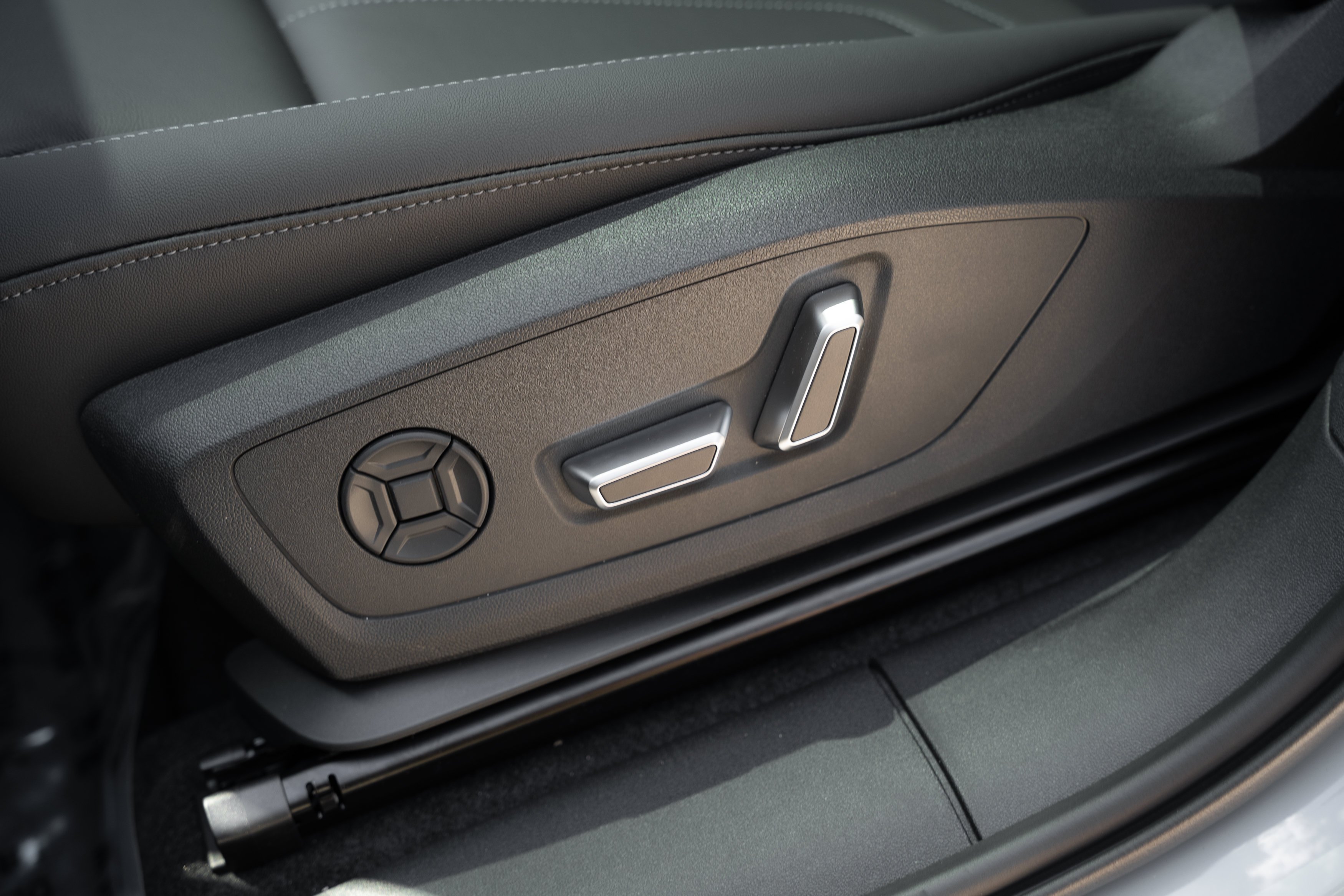 New 2026 Arrow Audi S line image 24