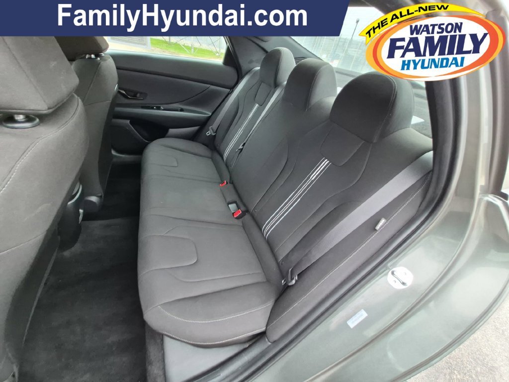 2025 Hyundai Elantra SEL - Photo 23