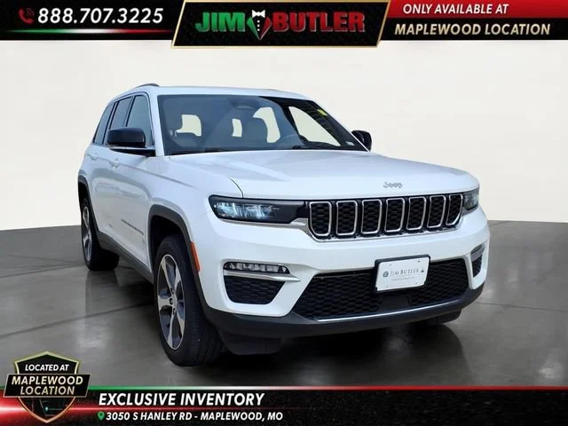 Used 2023  Jeep Limited image 6