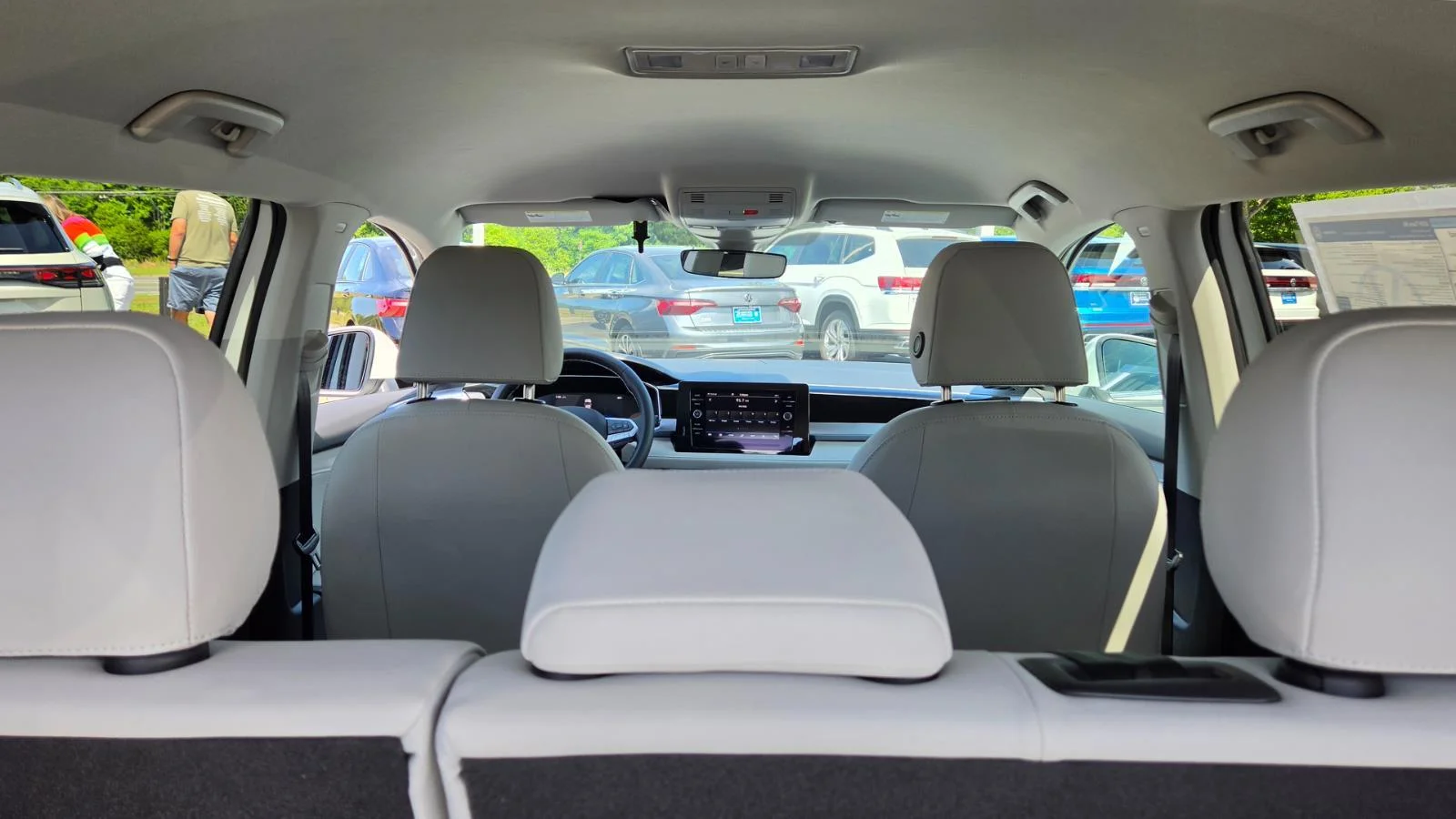 New 2026 Pure White Volkswagen SE image 57