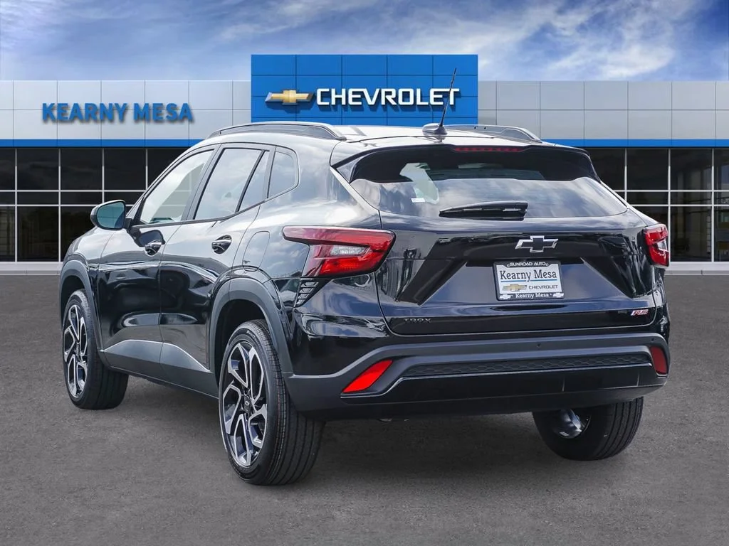 New 2026 Mosaic Black Metallic Chevrolet 2RS image 4
