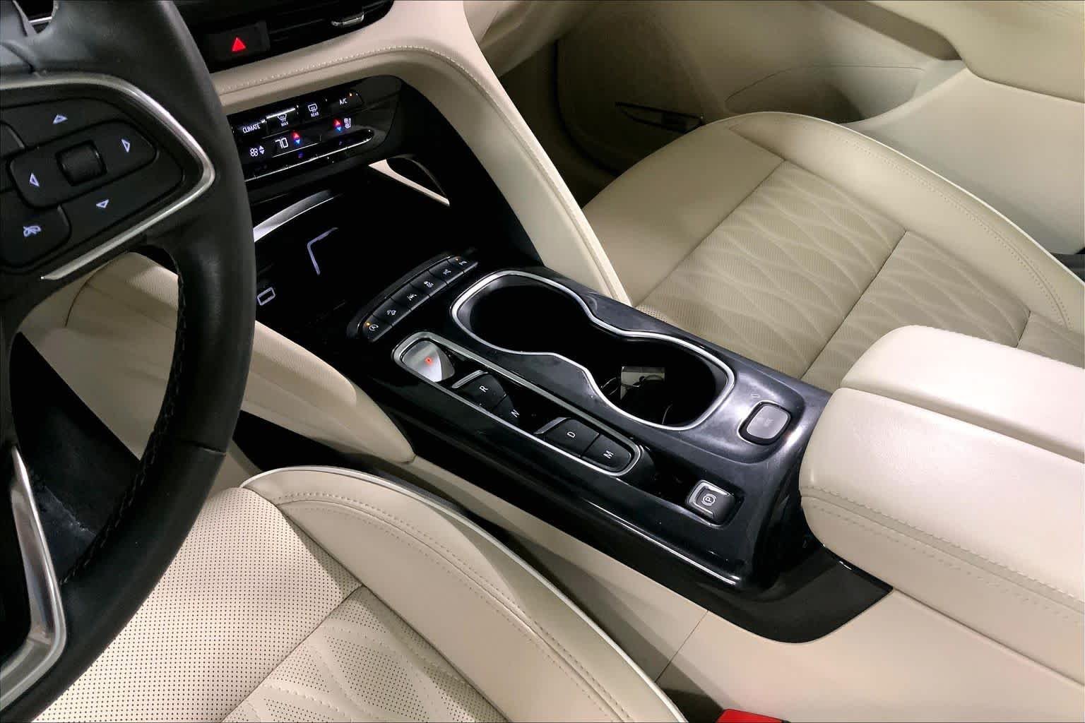 Used 2021 Dark Moon Blue Metallic Buick Avenir image 17