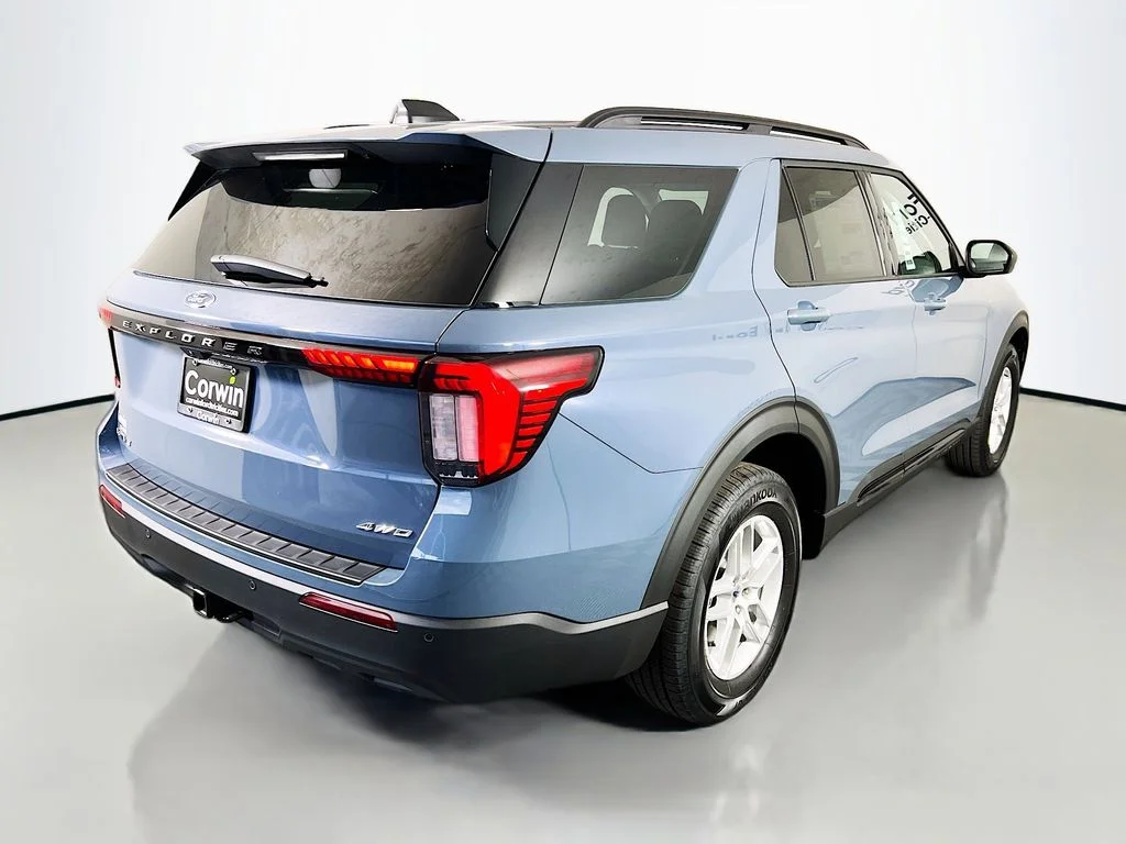 New 2026 Vapor Blue Metallic Ford Active image 15
