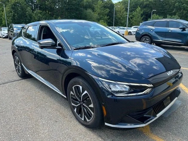2023 Kia EV6 Wind