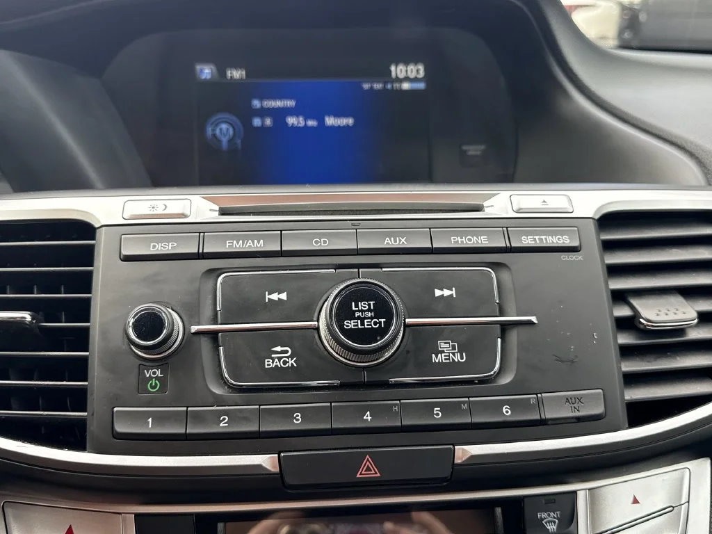 Used 2015 Blue Honda Sport image 18