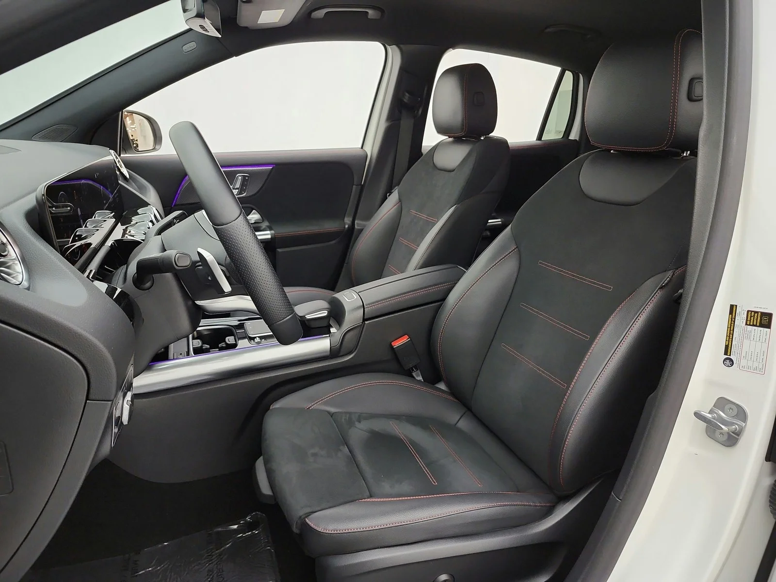 Used 2023 Polar White Mercedes-Benz GLA 250 SUV image 13