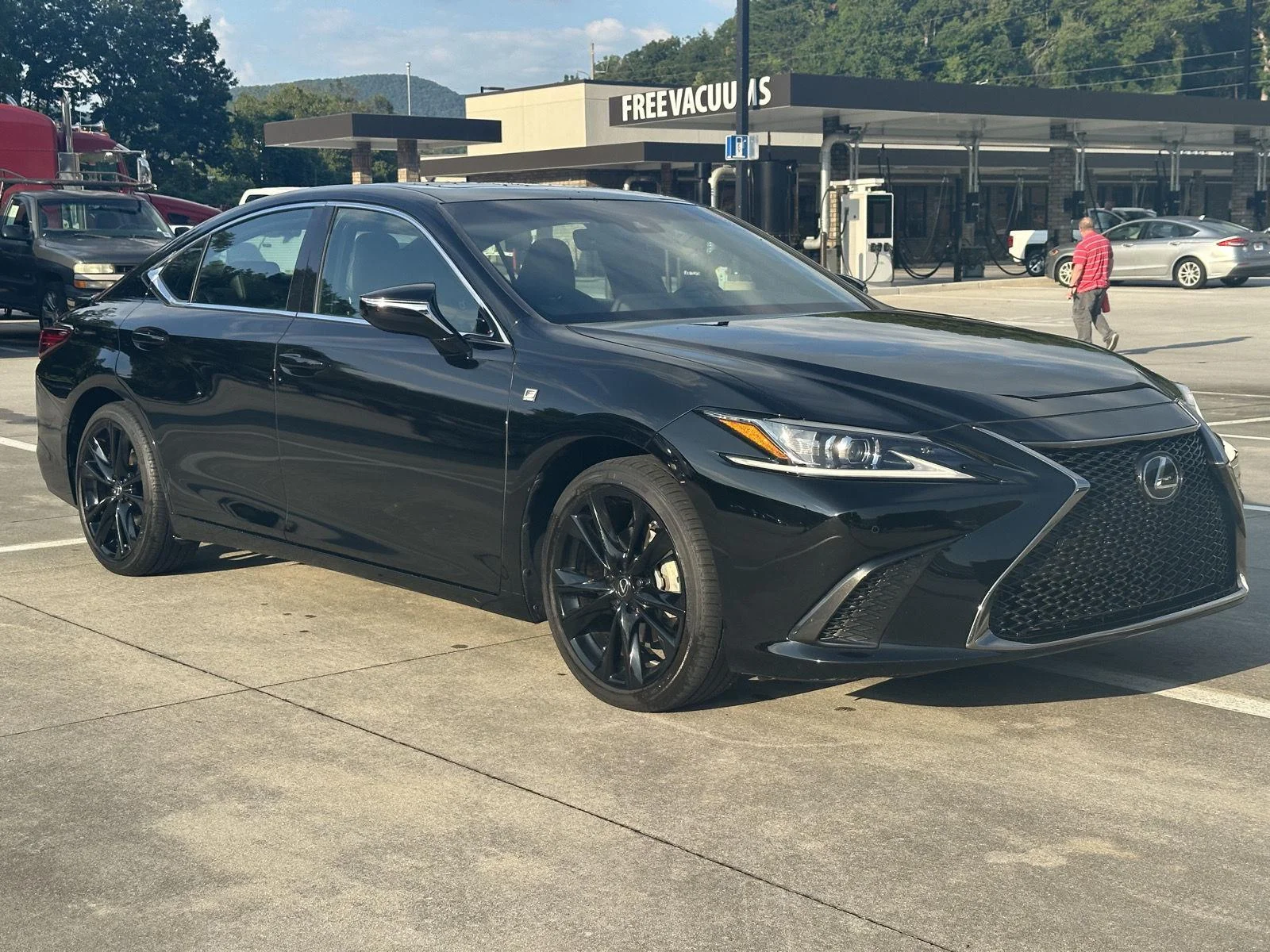 2022 Lexus ES F SPORT