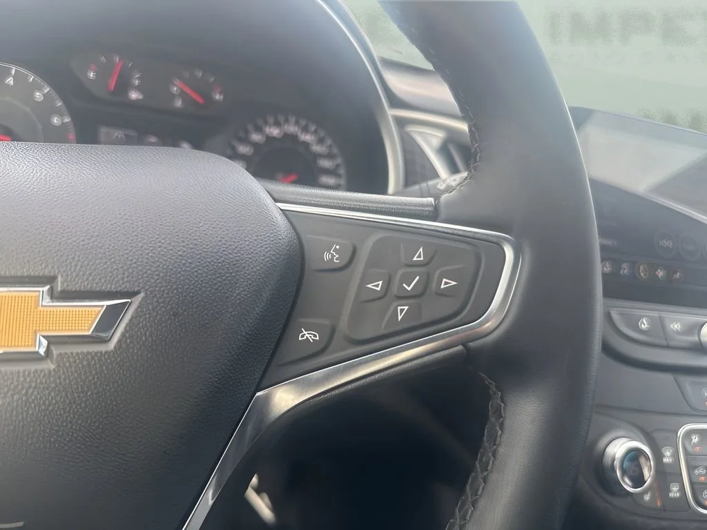 Used 2024 Summit White Chevrolet 1LT image 17