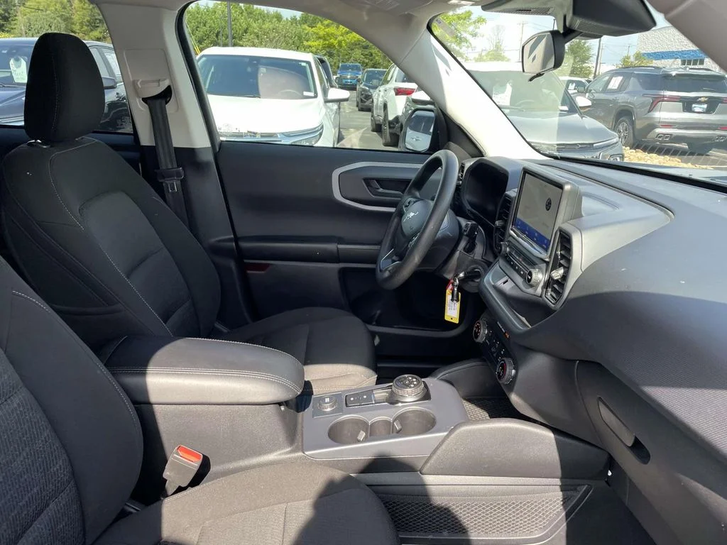 Used 2022 Black Ford Base image 8