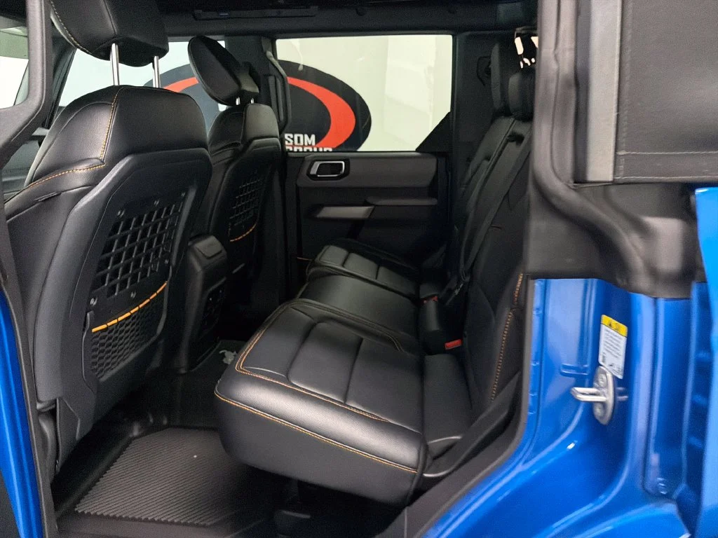 Used 2023 Blue Ford Badlands image 14