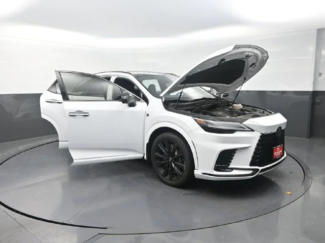 Used 2024 White Lexus 500h F SPORT Performance image 39
