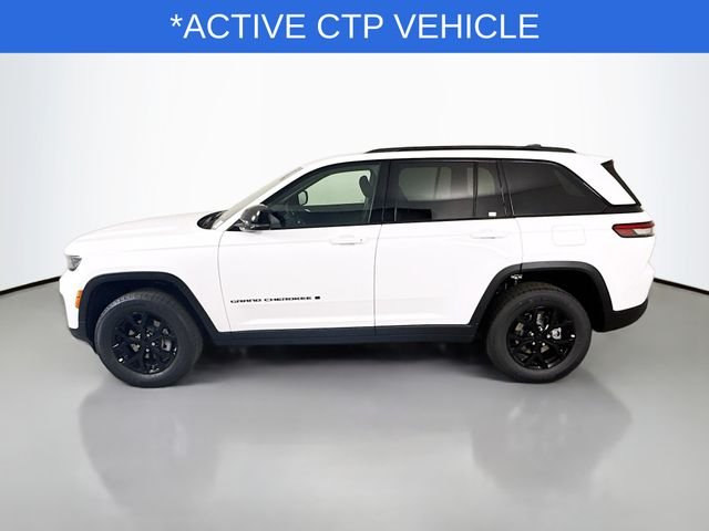 New 2025 Bright White Clear-Coat Exterior Paint Jeep Altitude X image 4