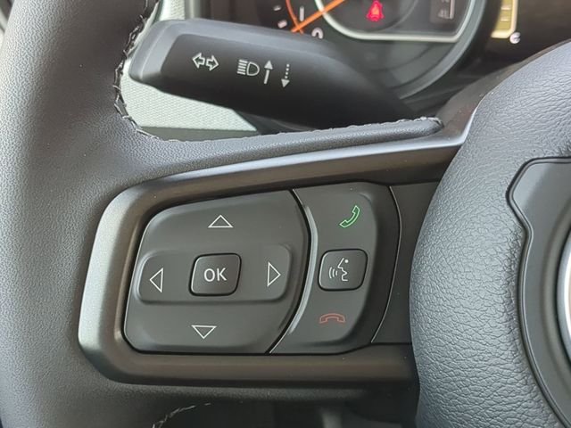 New 2025 Hydro Blue Pearlcoat Jeep Sport S image 31