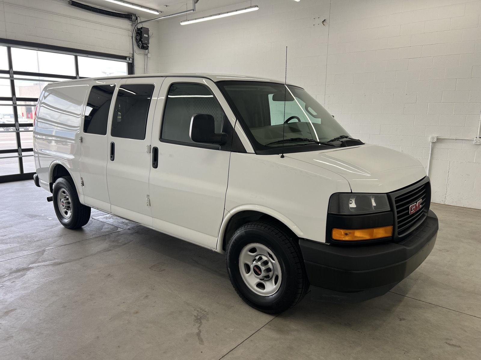 Used 2018 Summit White GMC Work Van image 5