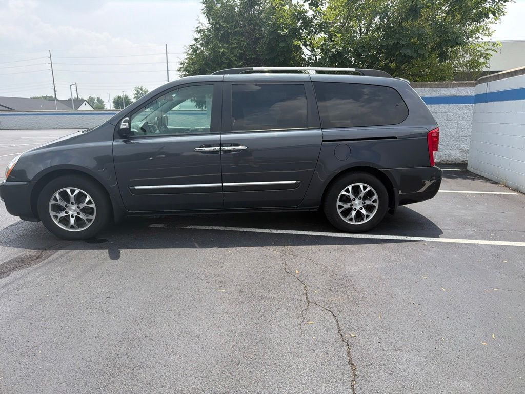 Used 2014 Gray Kia EX image 2