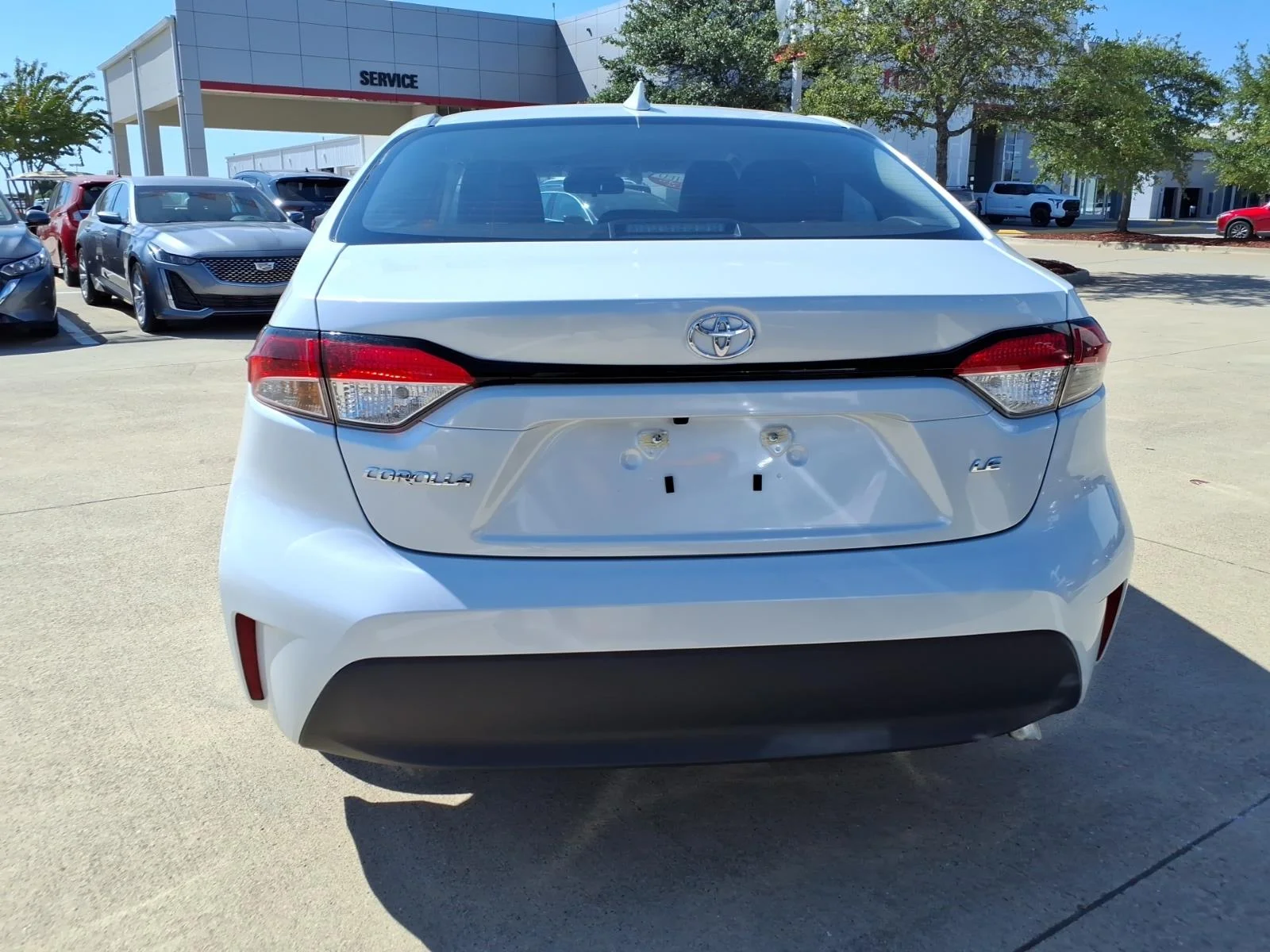 Used 2025 Wind Chill Pearl Toyota LE image 3
