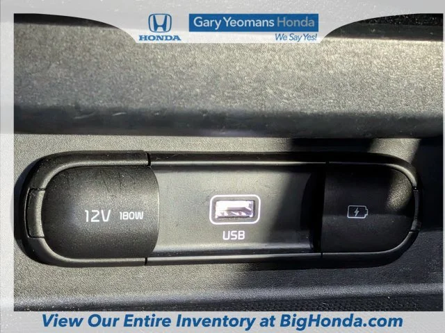 Certified Used 2022 White Kia Nightfall image 28