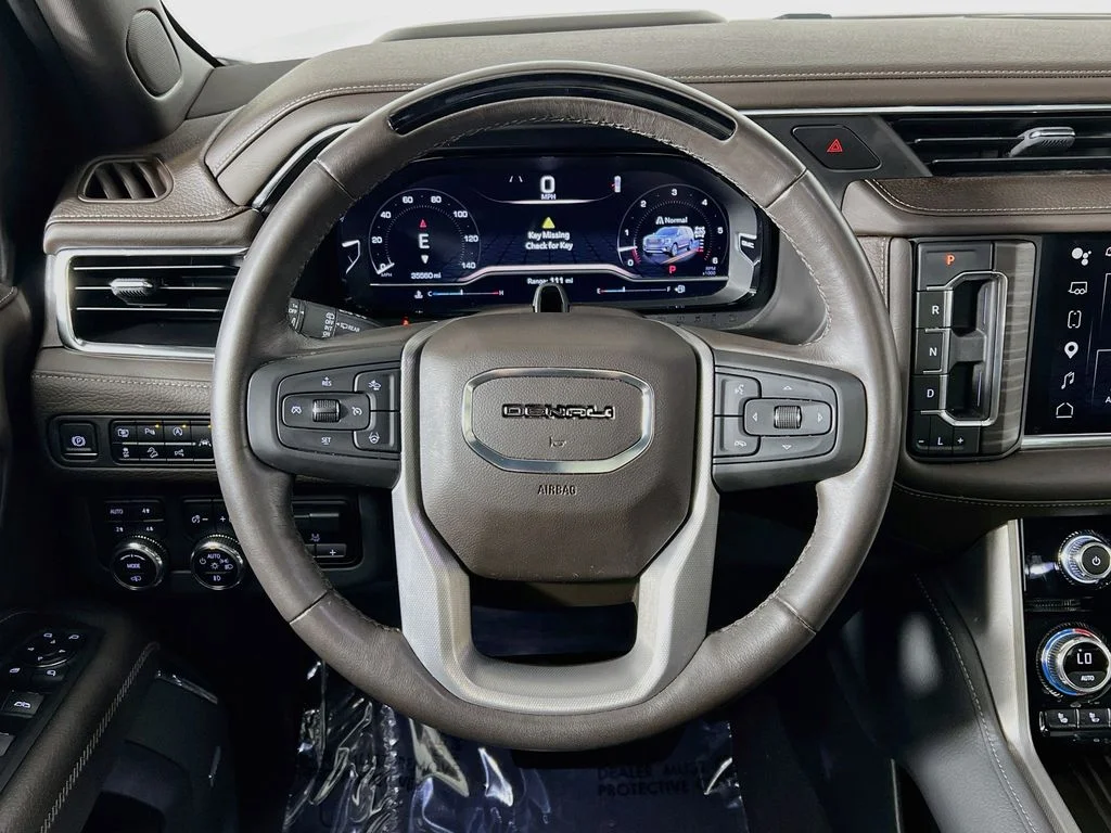 Used 2023 White GMC Denali image 11