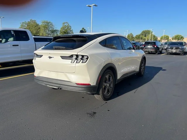 Certified Used 2023 White Ford Select image 2