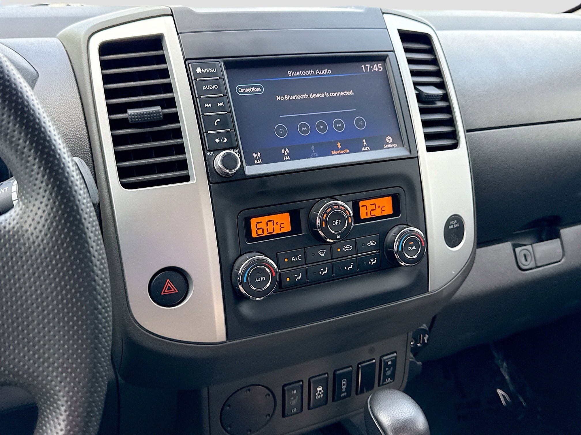 Used 2020 Arctic Blue Metallic Nissan SV image 25