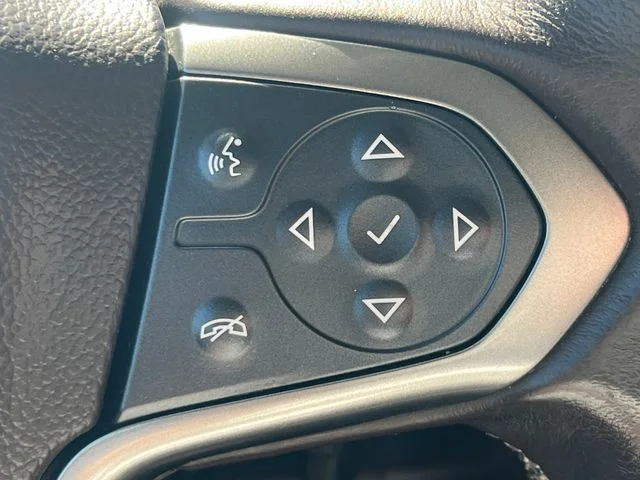 Used 2018 White Chevrolet LT image 21