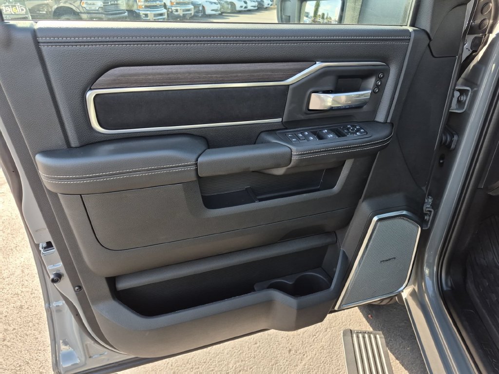 New 2027 Ceramic Gray Clear-Coat Exterior Paint RAM Laramie image 10