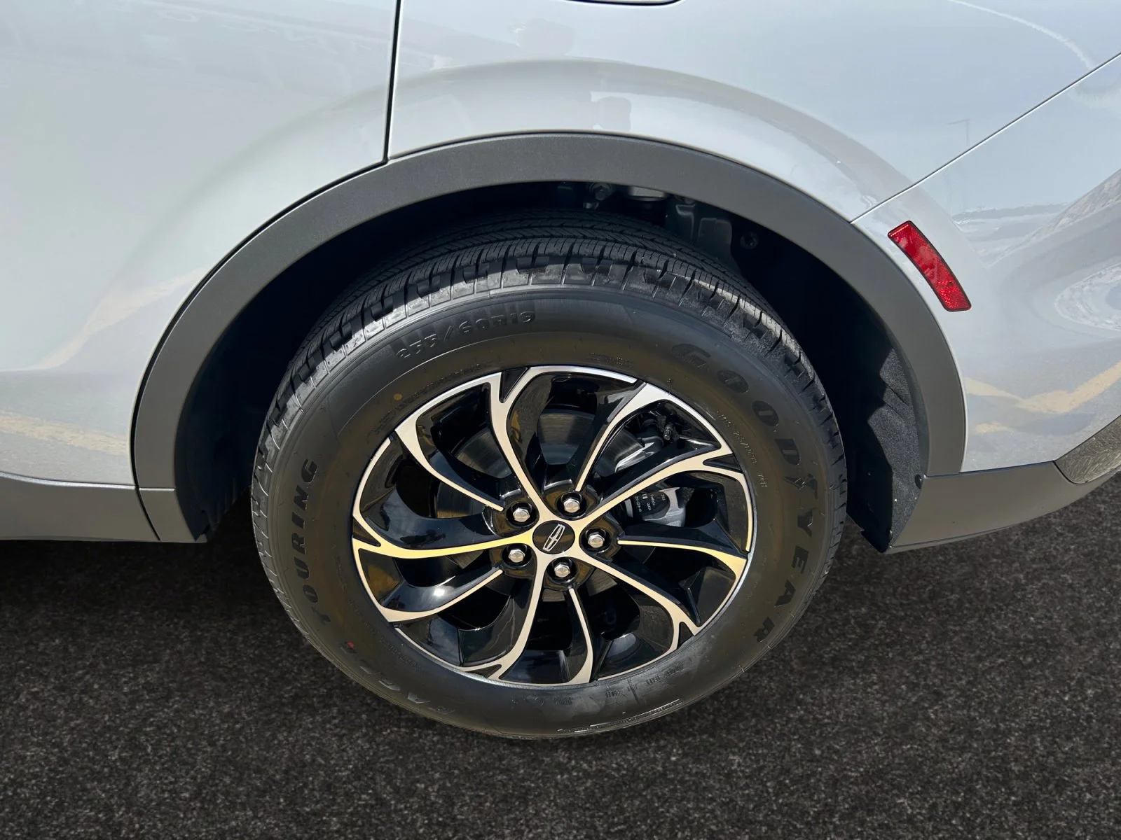 New 2026 Grey Matter Metallic Clearcoat Lincoln Premiere image 9
