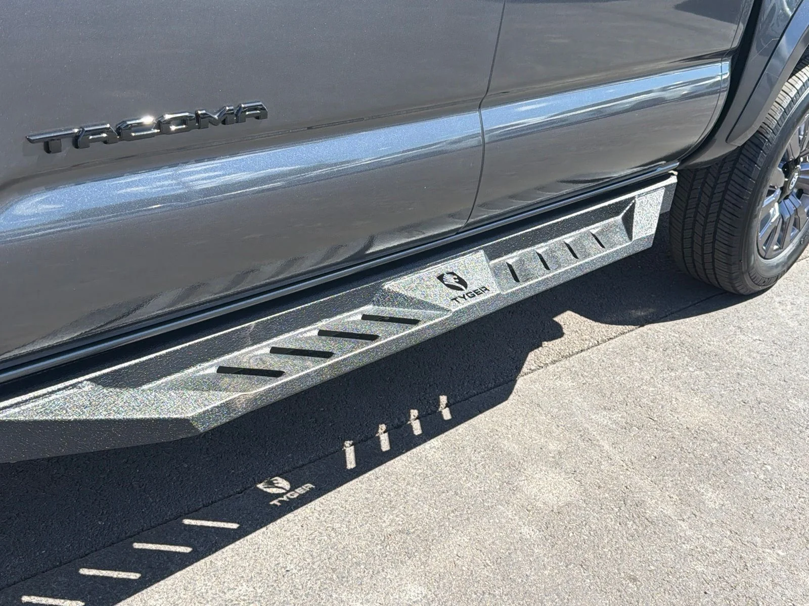 Certified Used 2022 Gray Toyota Limited image 9